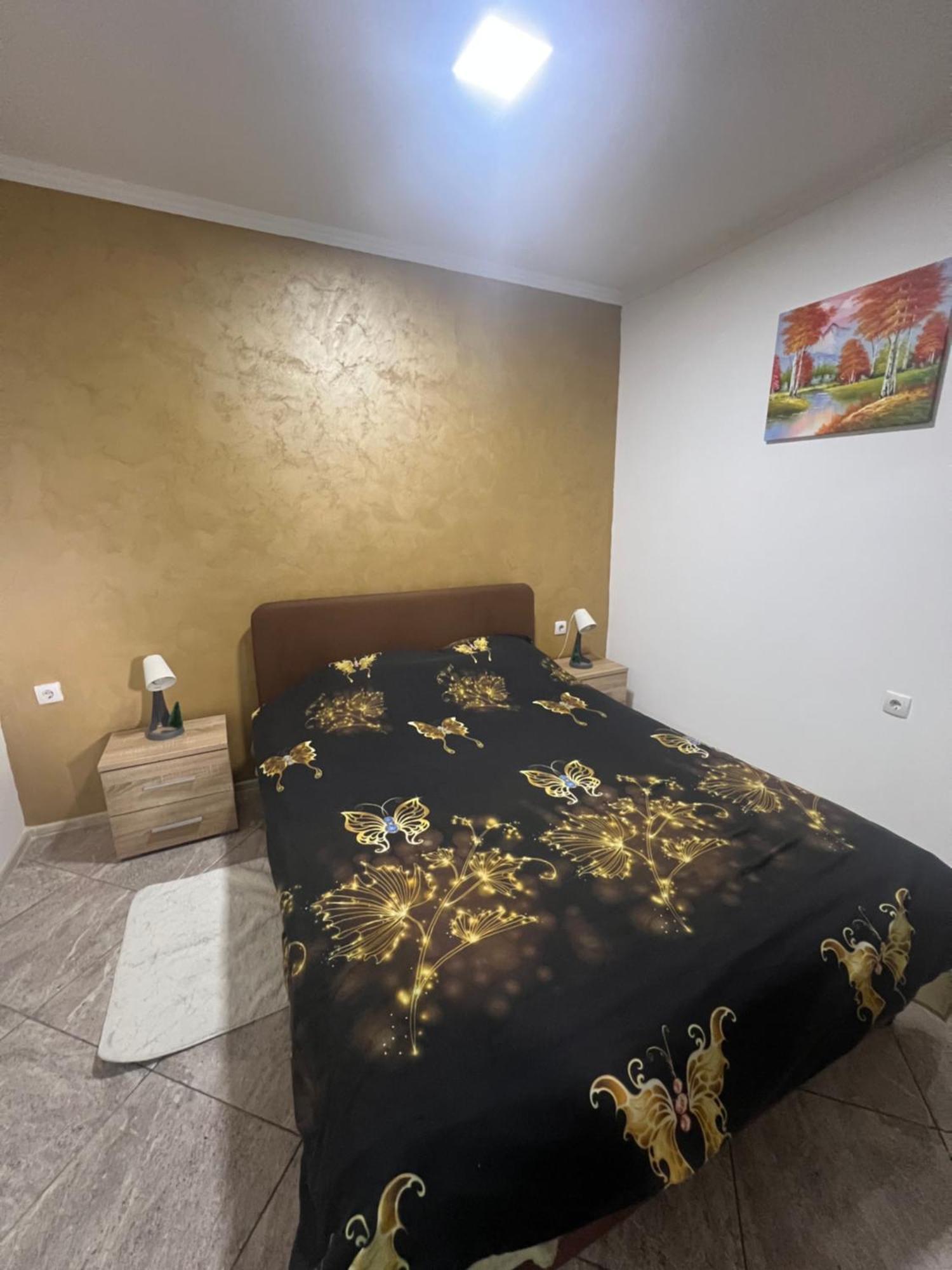 Aurora Apartment 松博尔 外观 照片